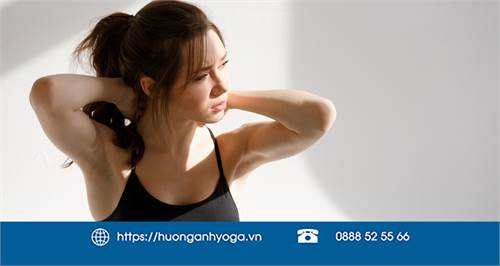 Khỏi đau cổ với 3 tư thế yoga đơn giản