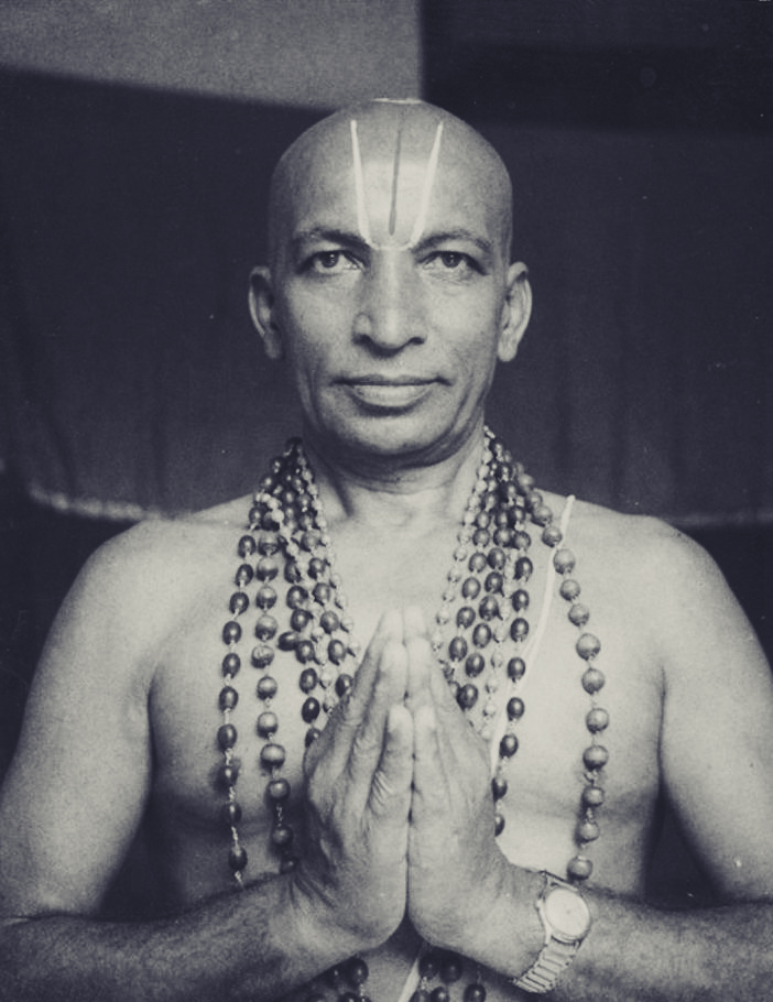 Krisnamacharya : Kiến trúc sư trưởng của Vinyasa Yoga 
