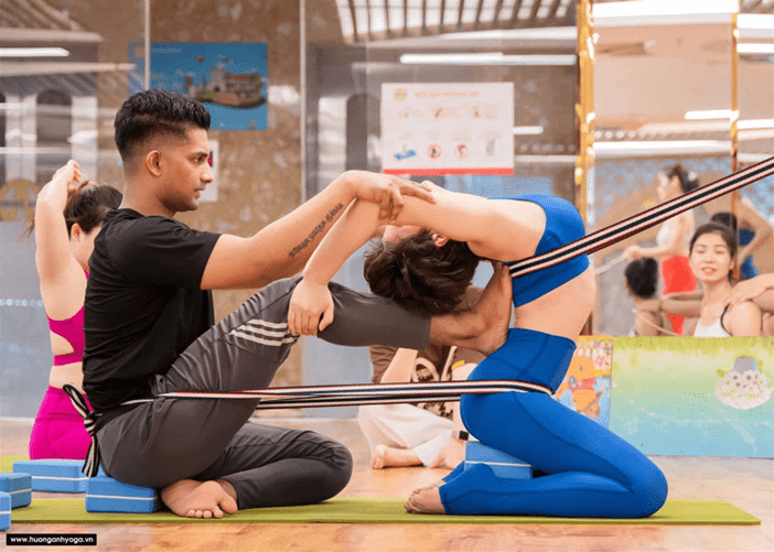 CÁCH KẾT NỐI VỚI HỌC VIÊN TRONG LỚP HỌC, BÀI VIẾT HỮU ÍCH GIÚP CHO NHỮNG HLV YOGA