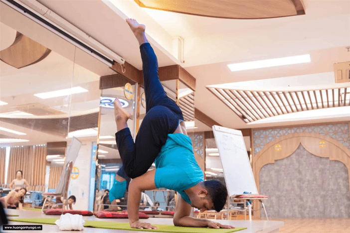 PHƯƠNG PHÁP XÂY DỰNG CHUỖI SÁNG TẠO DÀNH CHO CÁC HLV YOGA