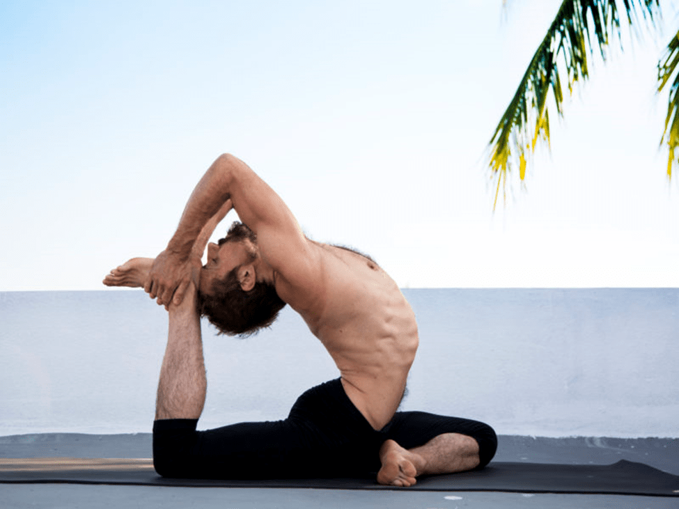 ASHTANGA YOGA - YOGA SỨC MẠNH