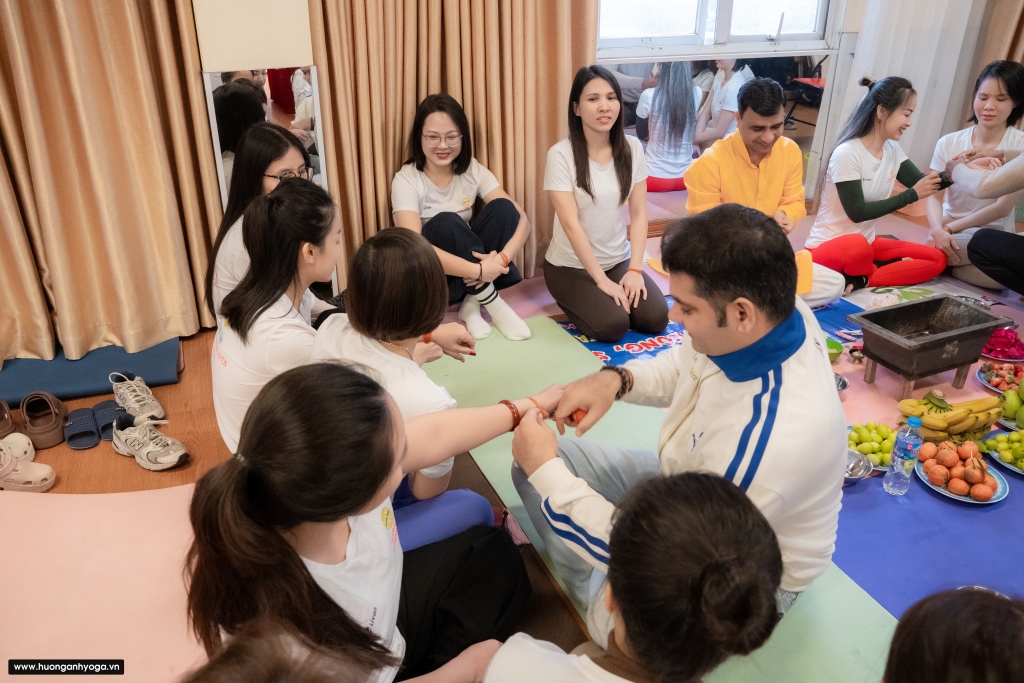 Hương Anh Yoga Academy