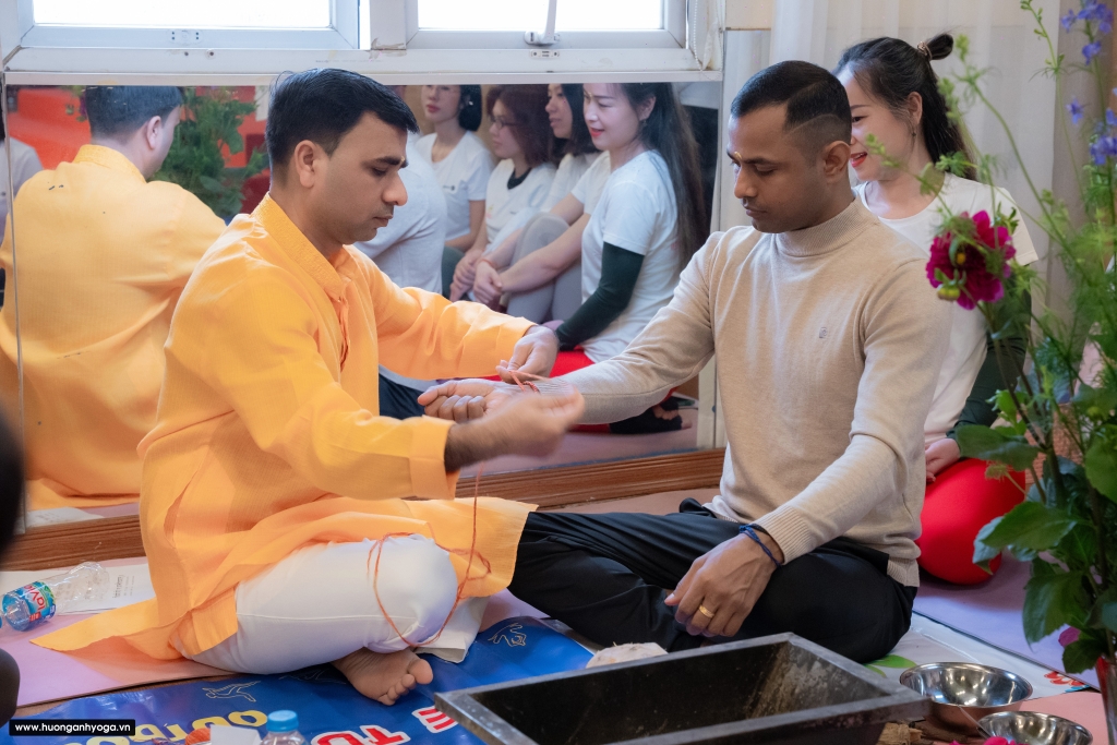 Hương Anh Yoga Academy