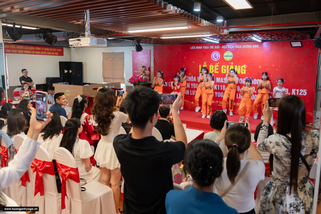 Hương Anh Yoga Academy