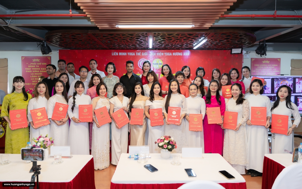 Hương Anh Yoga Academy