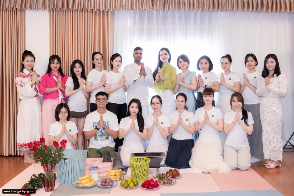 Hương Anh Yoga Academy